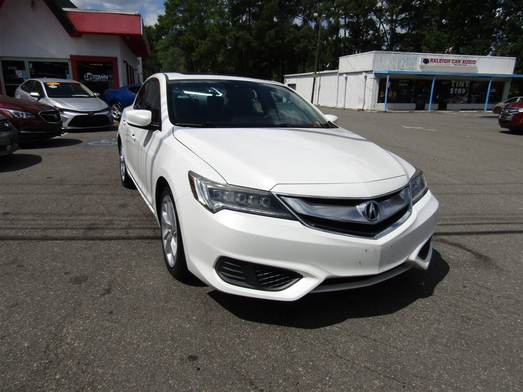 Used 2018 Acura ILX w/ Premium Package FWD image 10