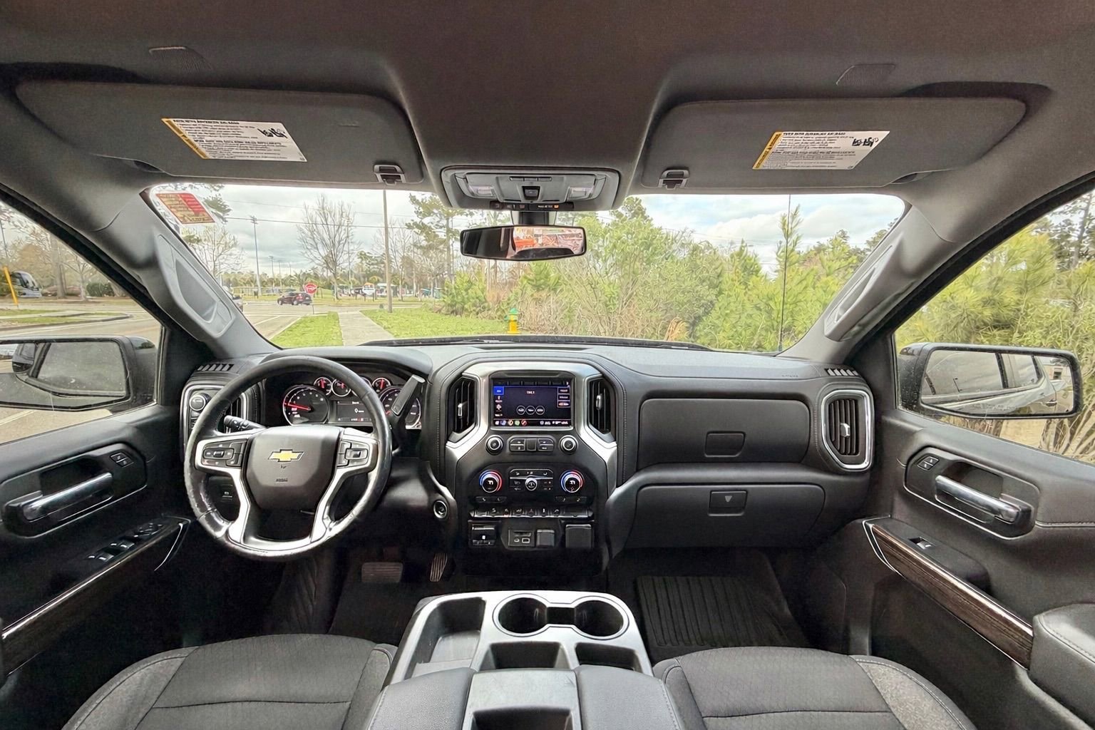 Used 2020 Chevrolet Silverado 1500 LT w/ All-Star Edition image 2