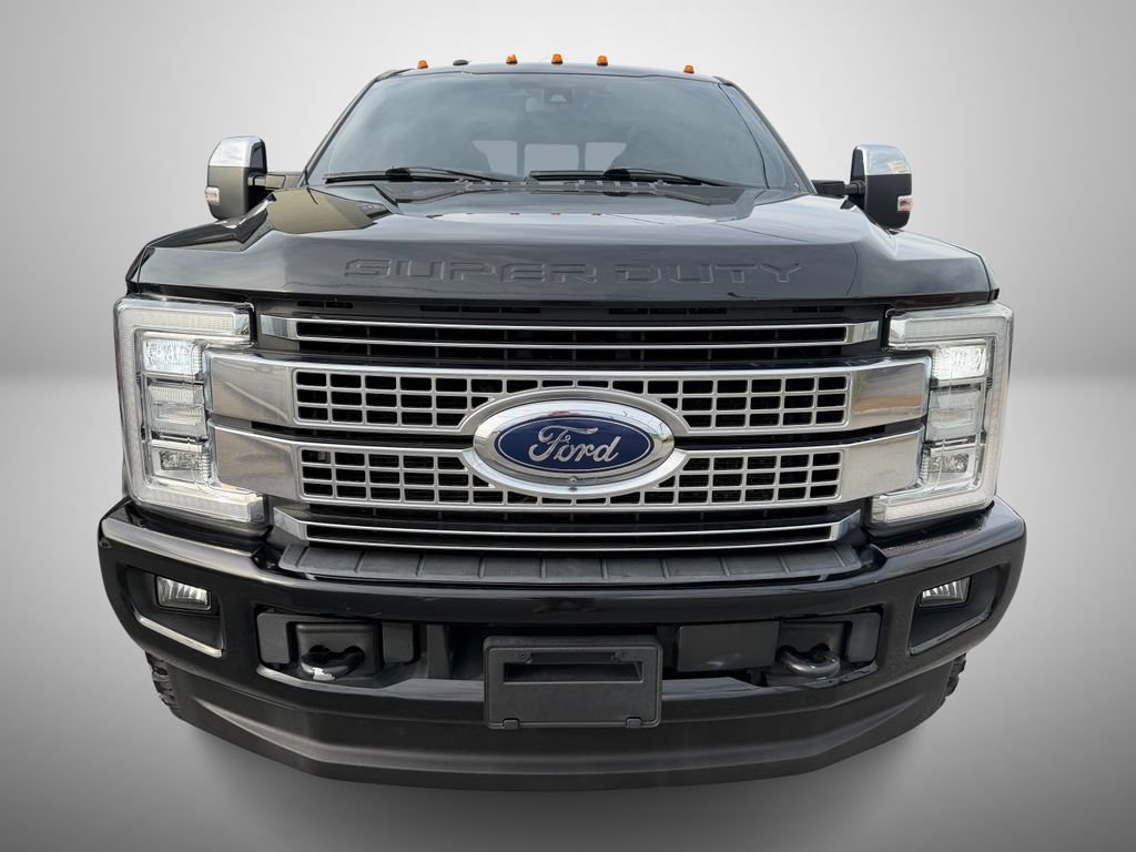 Used 2018 Ford F250 Platinum w/ Platinum Ultimate Package AWD/4WD image 7