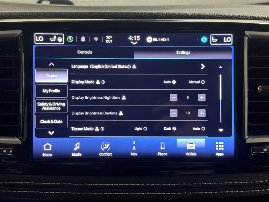 Used 2024 Chrysler Pacifica Limited FWD image 31
