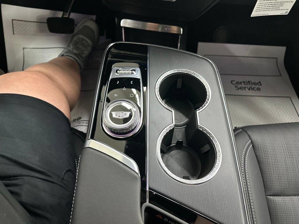 New 2026 Cadillac Lyriq Sport AWD/4WD image 43