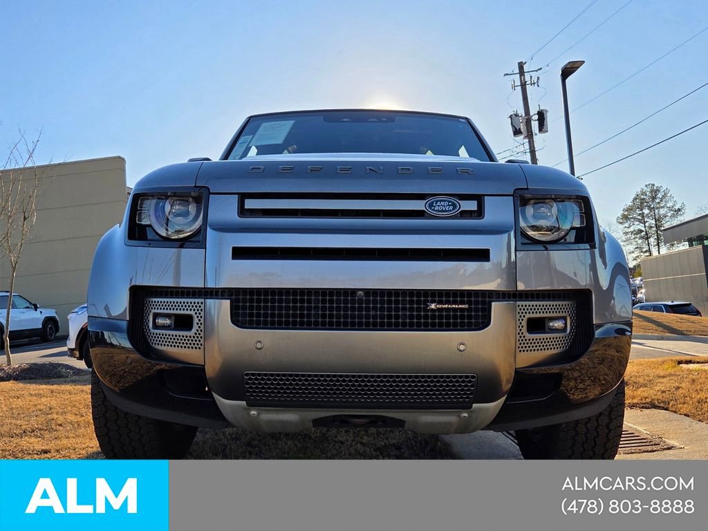 Used 2022 Land Rover Defender 90 X-Dynamic S AWD/4WD image 11