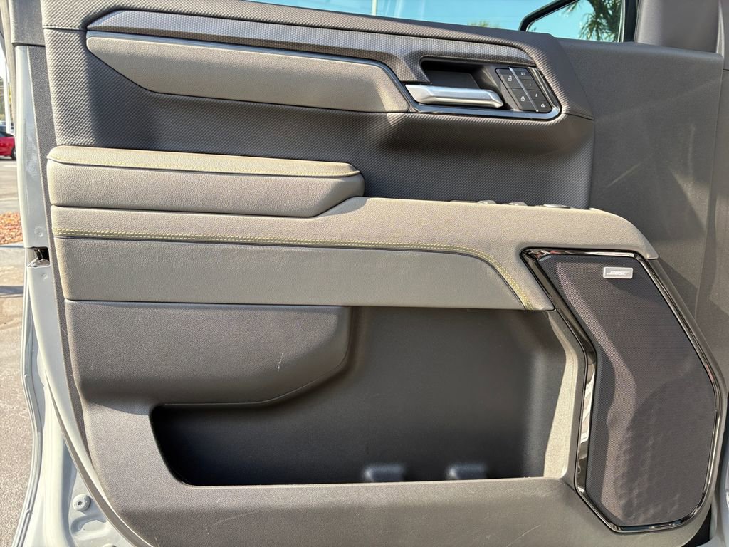 Used 2025 Chevrolet Silverado 1500 ZR2 w/ Technology Package image 14