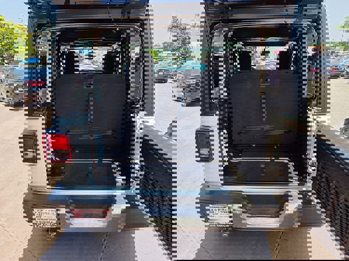 Used 2020 Jeep Wrangler Sport image 22