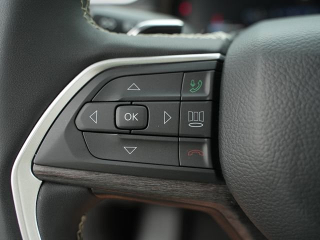 Used 2023 Jeep Grand Cherokee L Limited w/ Luxury Tech Group II AWD/4WD image 35