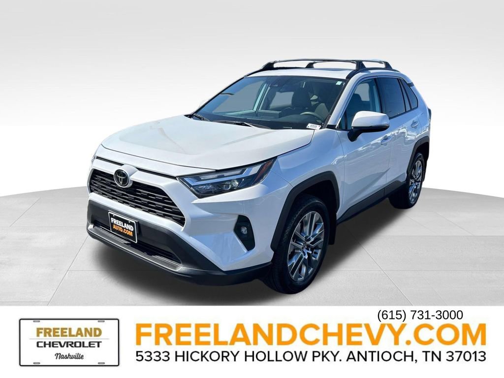 Used 2023 Toyota RAV4 XLE Premium image 7