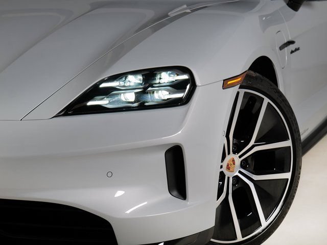 New 2026 Porsche Taycan AWD/4WD image 31