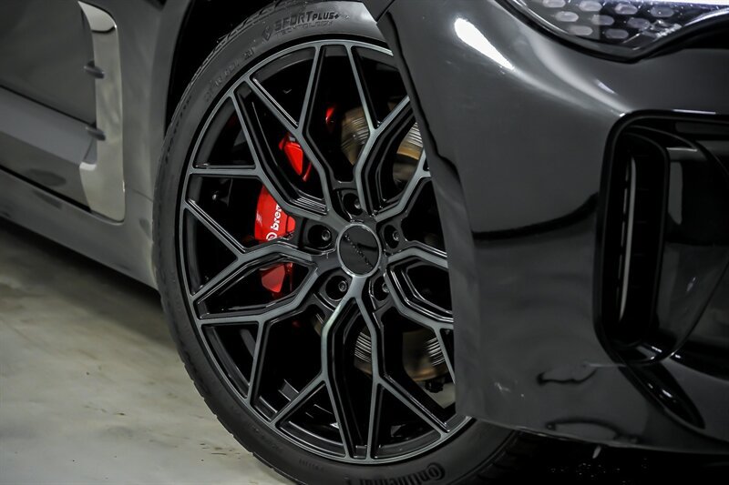 Used 2022 Kia Stinger GT2 AWD/4WD image 4