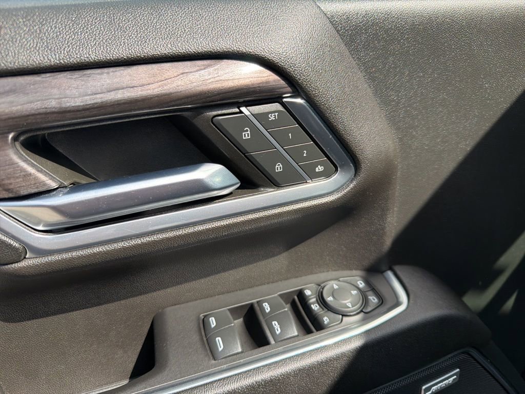 Used 2024 Chevrolet Silverado 3500 LTZ w/ LTZ Plus Package image 14