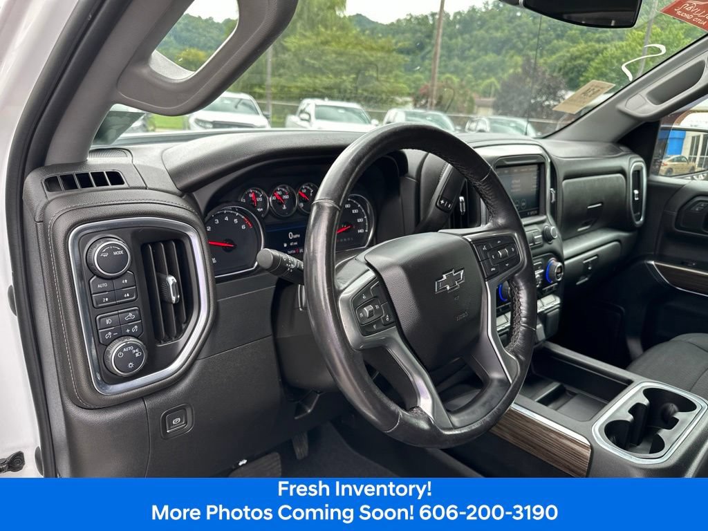 Used 2022 Chevrolet Silverado 1500 RST AWD/4WD image 12