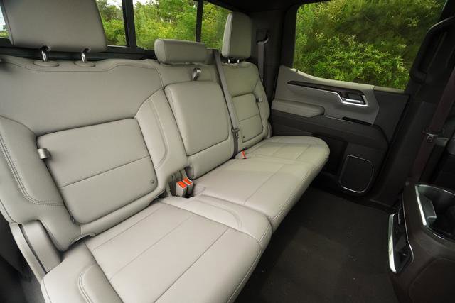 Used 2026 GMC Sierra 1500 SLT w/ SLT Premium Plus Package AWD/4WD image 29
