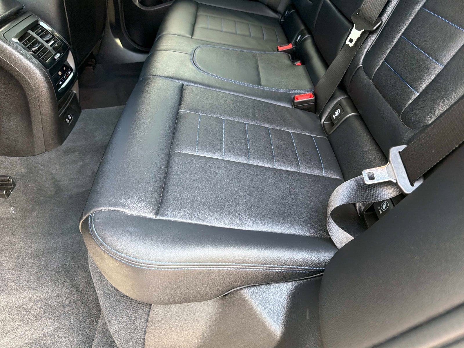 Used 2023 BMW X3 M40i AWD/4WD image 30
