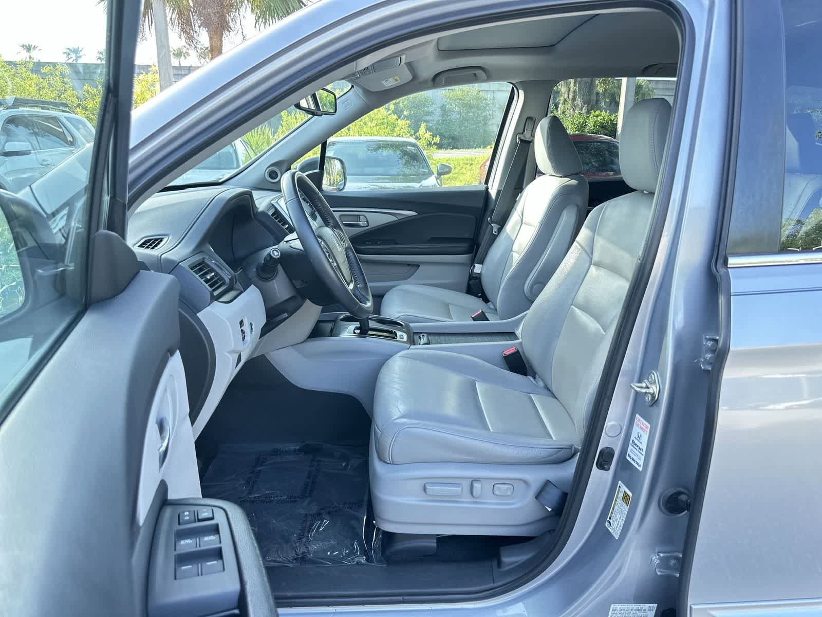 Used 2017 Honda Pilot EX-L image 2