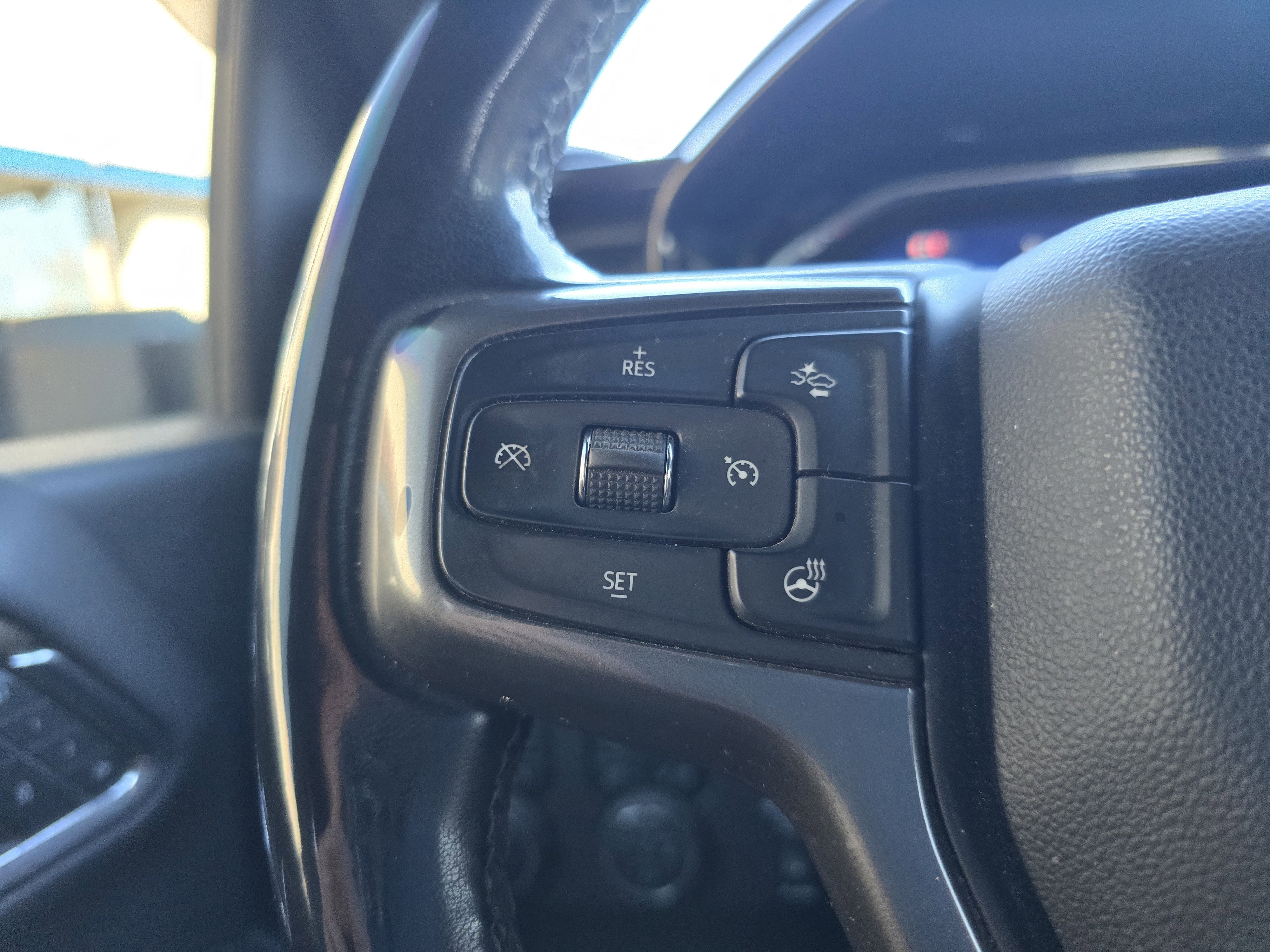 Used 2024 Chevrolet Silverado 3500 High Country w/ High Country Premium Package image 17