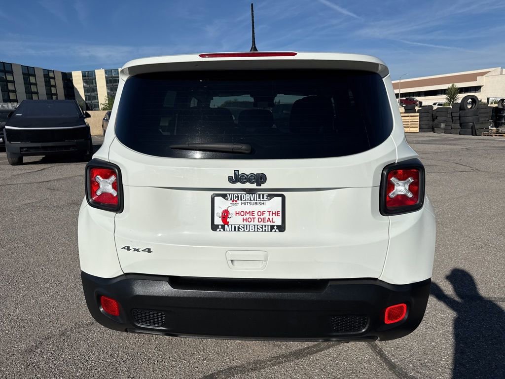 Used 2023 Jeep Renegade Latitude image 6