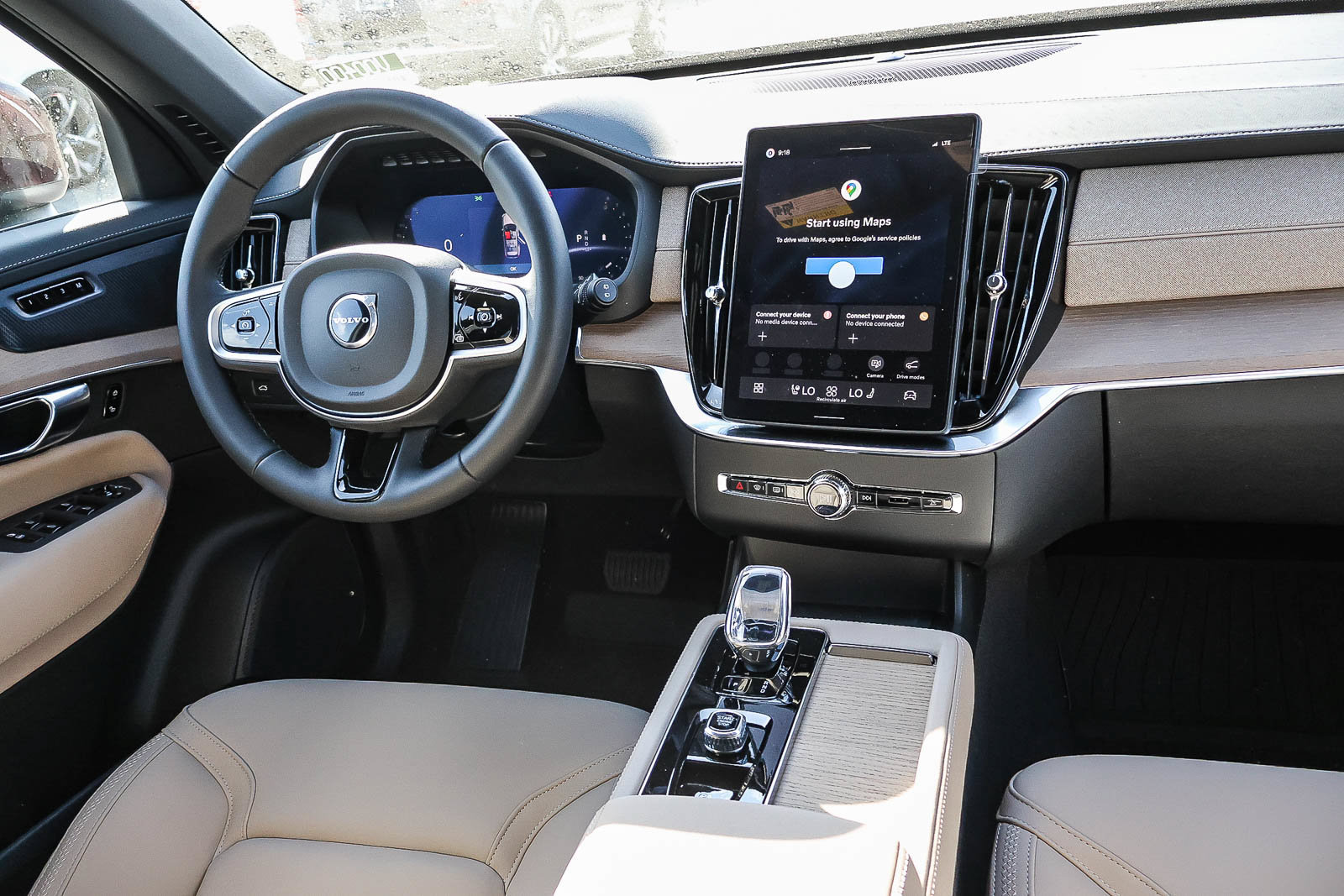 New 2026 Volvo XC90 B5 Plus w/ Protection Package Premier AWD/4WD image 17