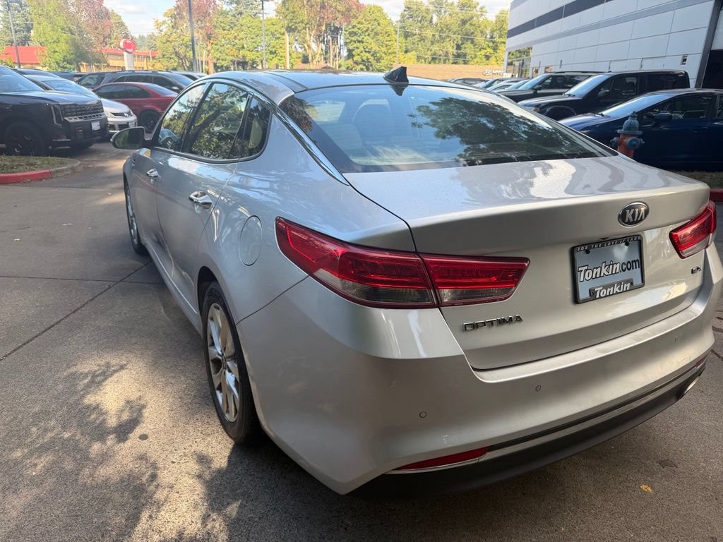 Used 2018 Kia Optima EX w/ Premium Package FWD image 6
