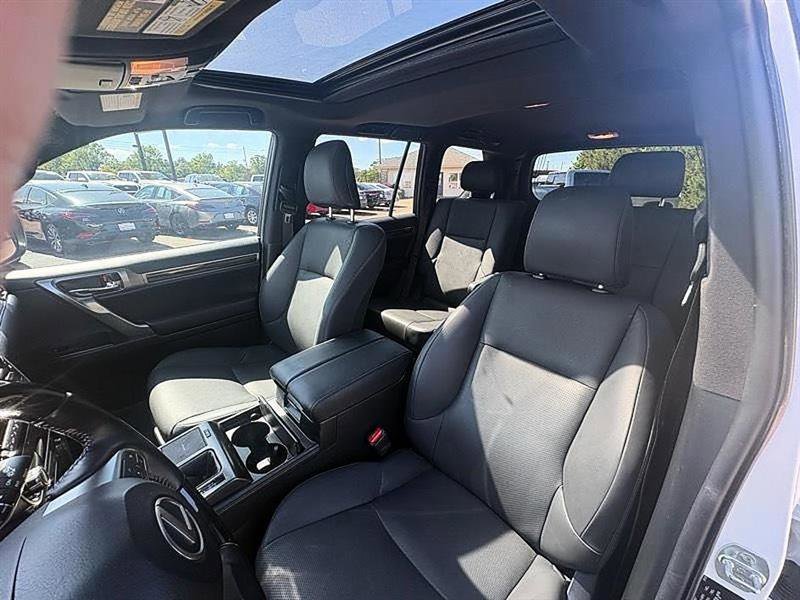 Used 2022 Lexus GX 460 Premium image 19