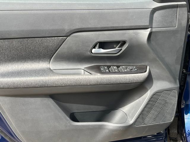 New 2026 Nissan Kicks SV w/ Cold Weather Package image 9