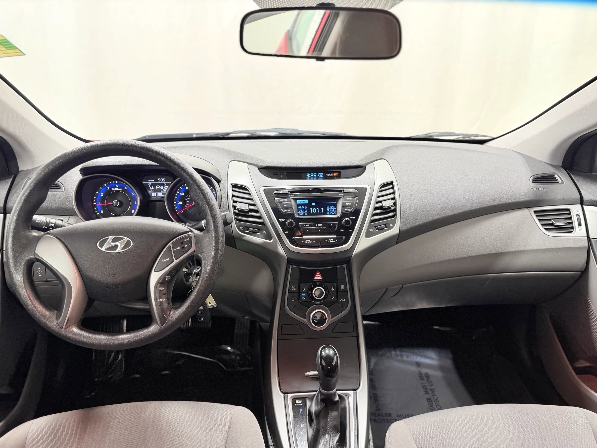 Used 2014 Hyundai Elantra SE image 20