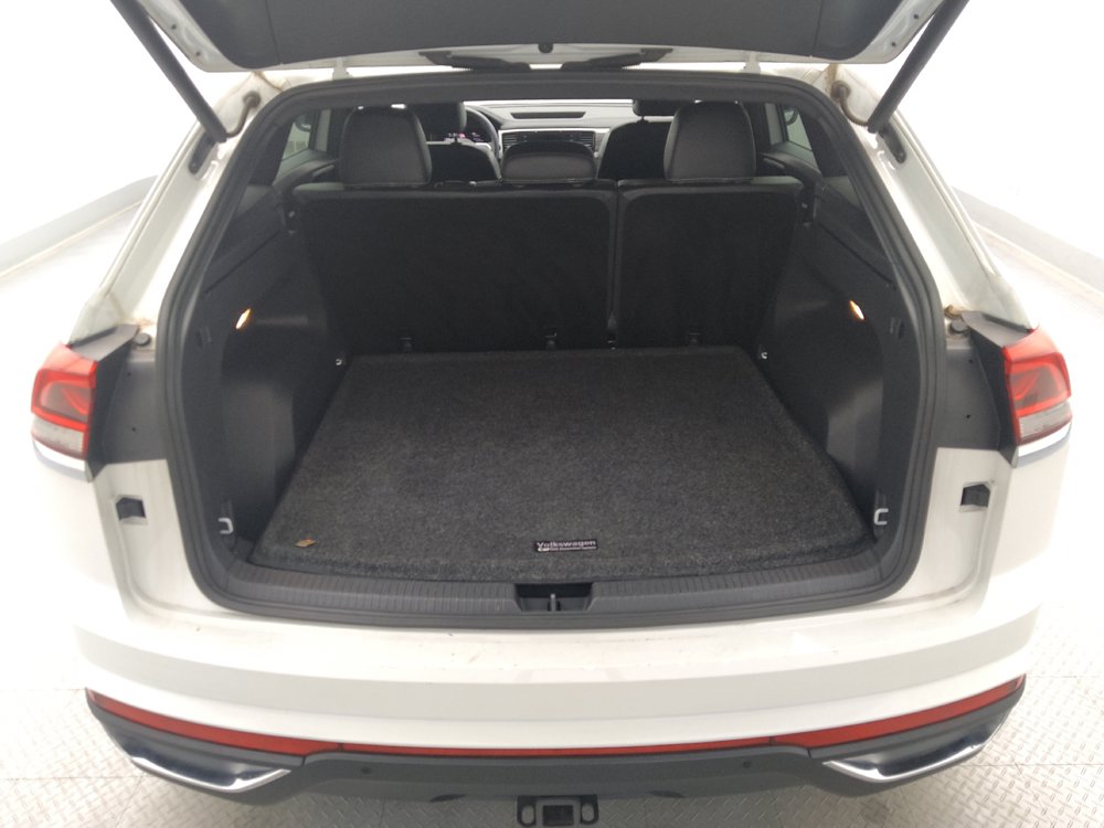 Used 2022 Volkswagen Atlas Cross Sport SE FWD image 29
