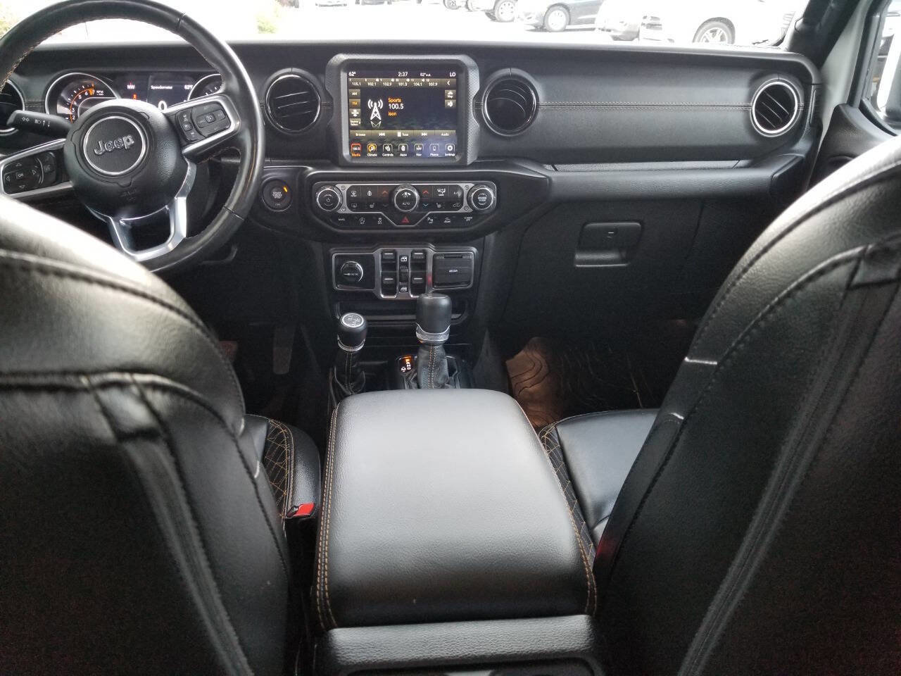 Certified 2021 Jeep Gladiator Overland AWD/4WD image 15