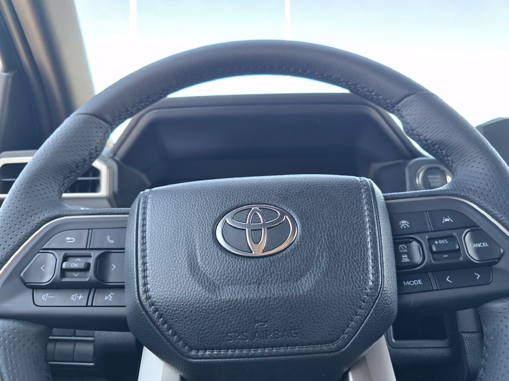 New 2026 Toyota 4Runner SR5 AWD/4WD image 25
