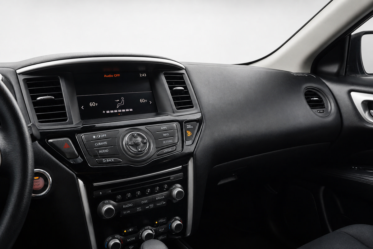 Used 2019 Nissan Pathfinder S AWD/4WD image 33