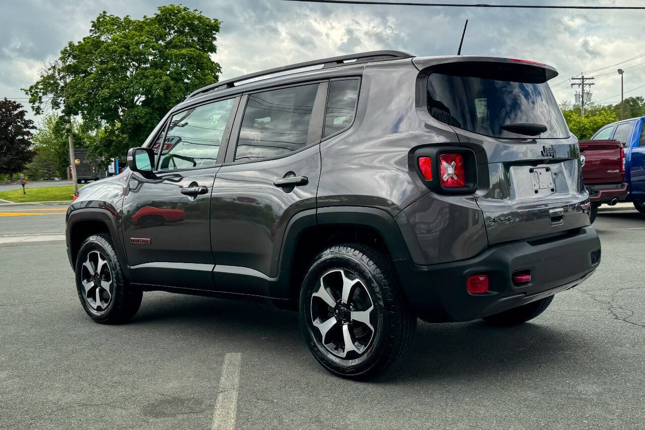 Used 2019 Jeep Renegade Trailhawk w/ UConnect 8.4 Nav Group AWD/4WD image 6