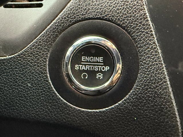 Used 2019 Ford Explorer XLT w/ Equipment Group 202A image 15