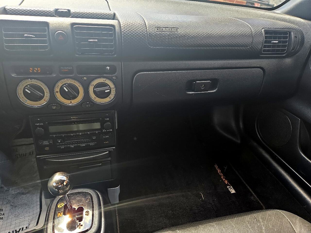 Used 2003 Toyota MR2 image 14