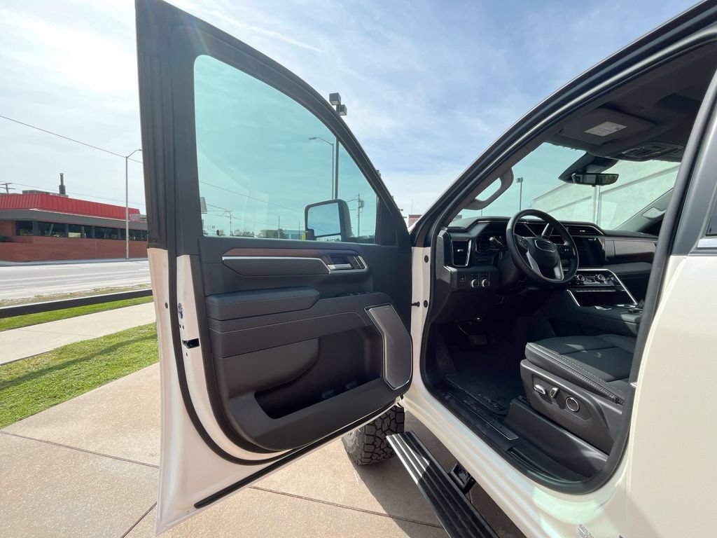 New 2025 GMC Sierra 2500 Denali w/ Denali Reserve Package AWD/4WD image 14