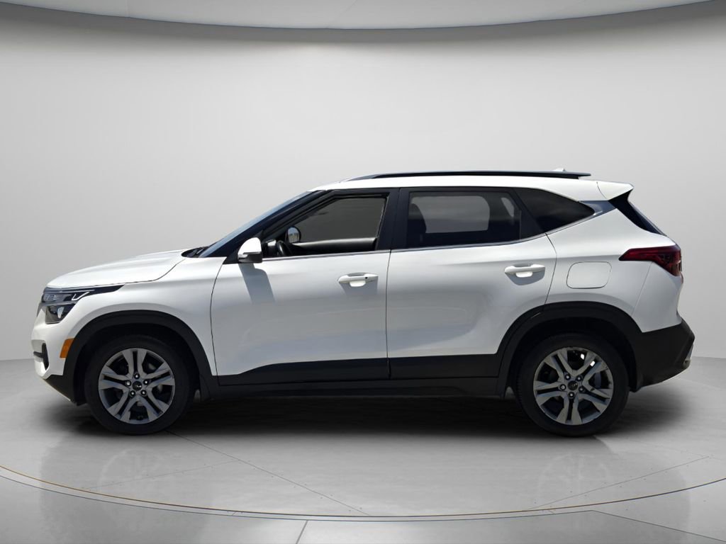 Used 2023 Kia Seltos S FWD image 4