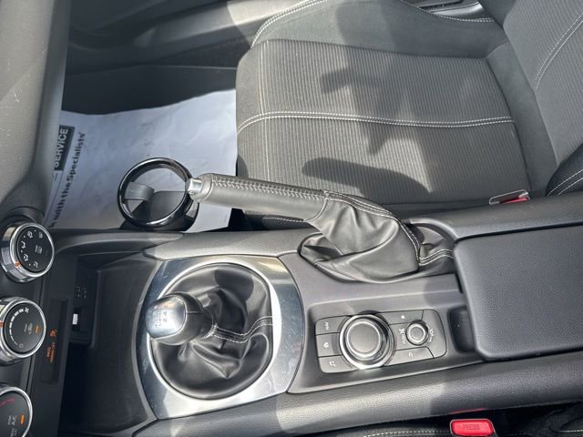 Used 2019 FIAT 124 Spider Classica w/ Technology Group RWD image 22