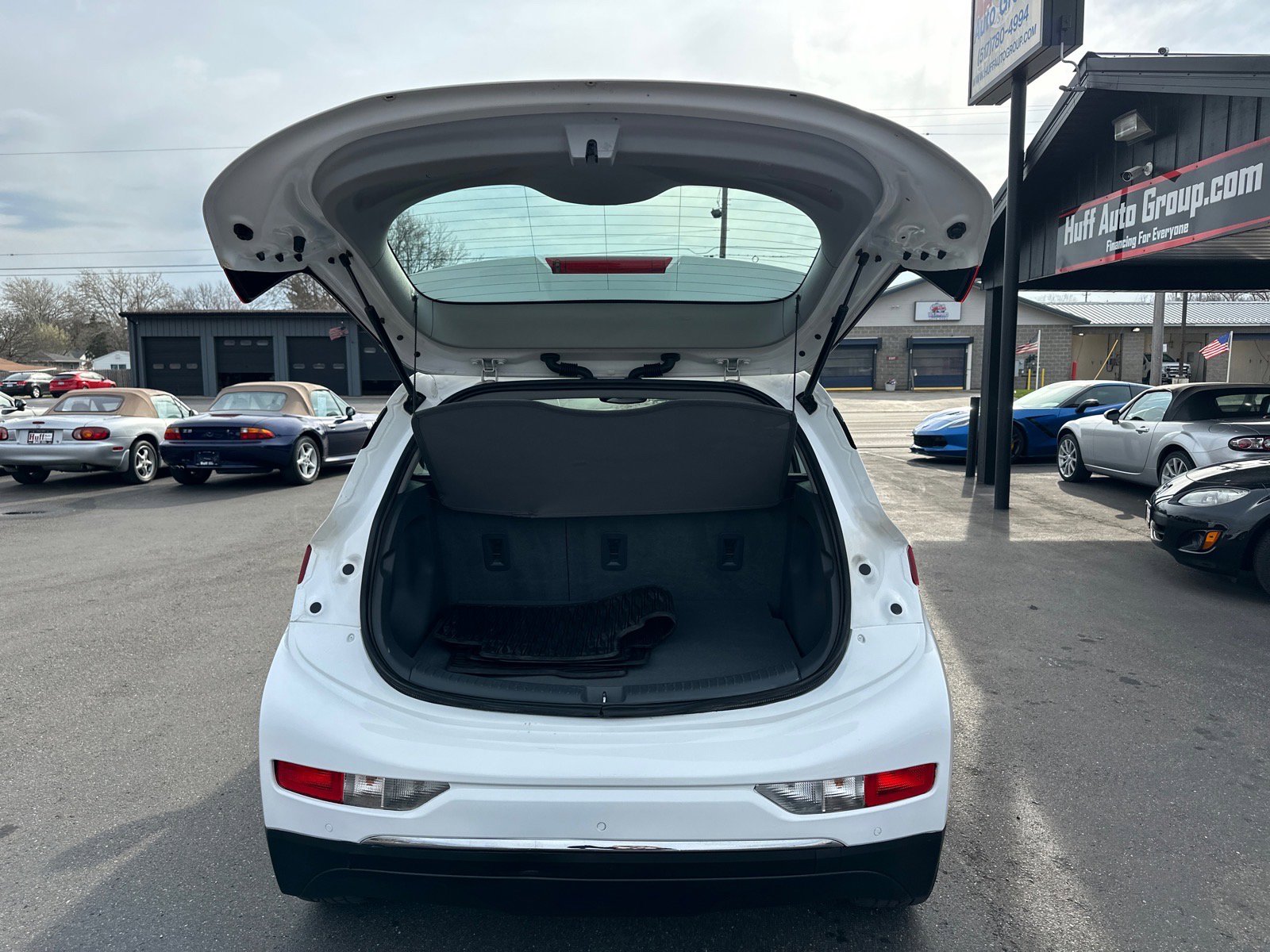 Used 2019 Chevrolet Bolt LT FWD image 10
