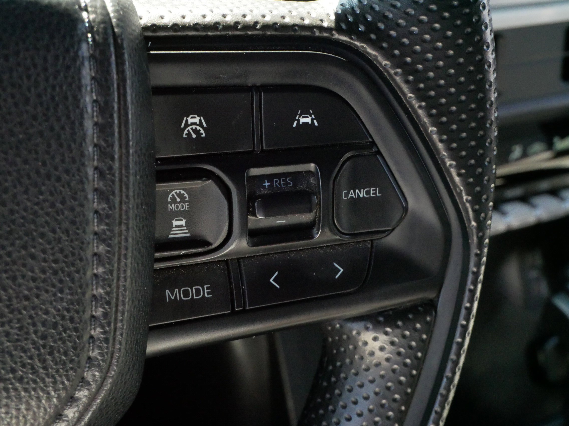 Used 2024 Toyota Tacoma SR5 AWD/4WD image 26