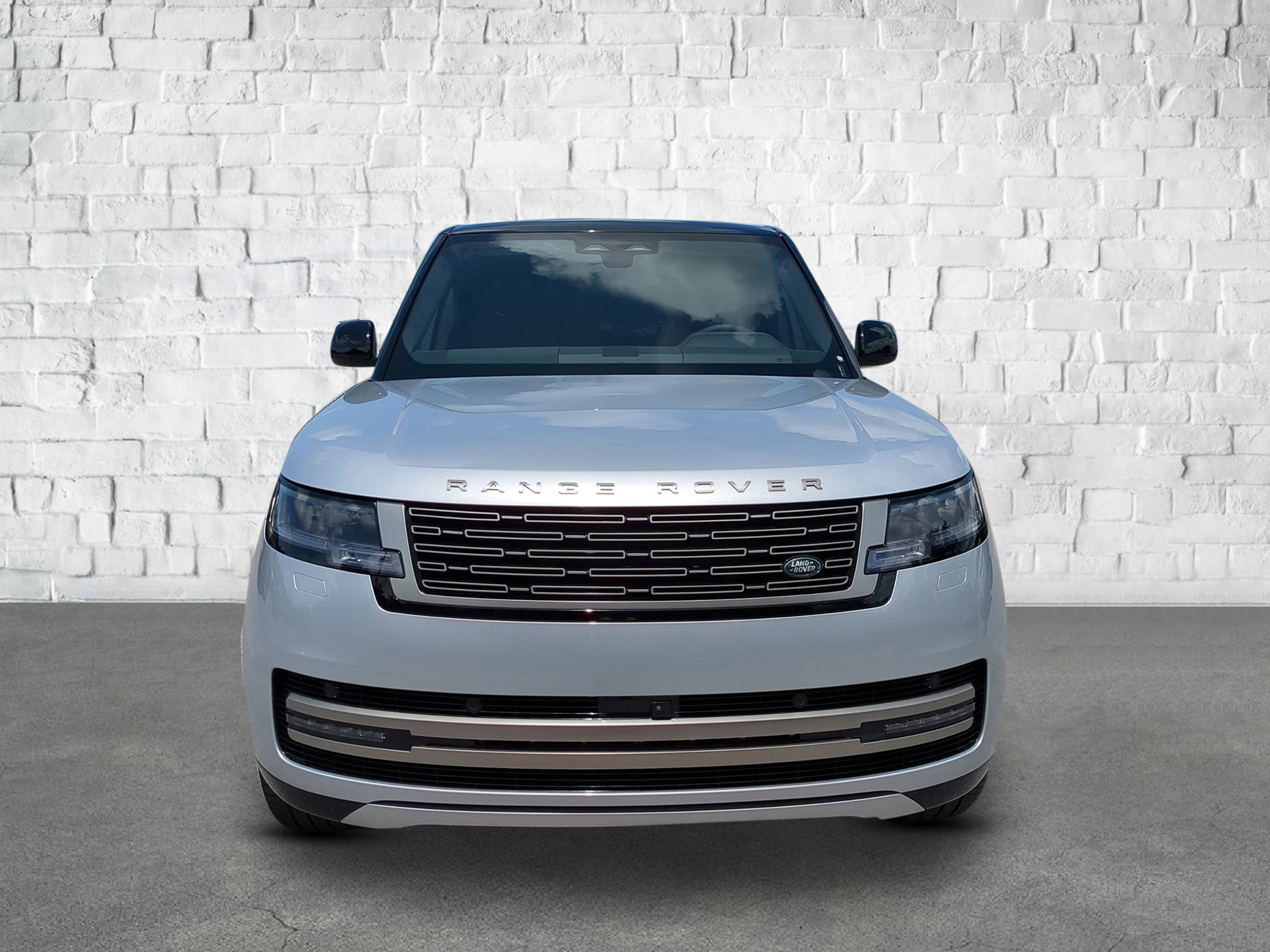 New 2025 Land Rover Range Rover SE image 2