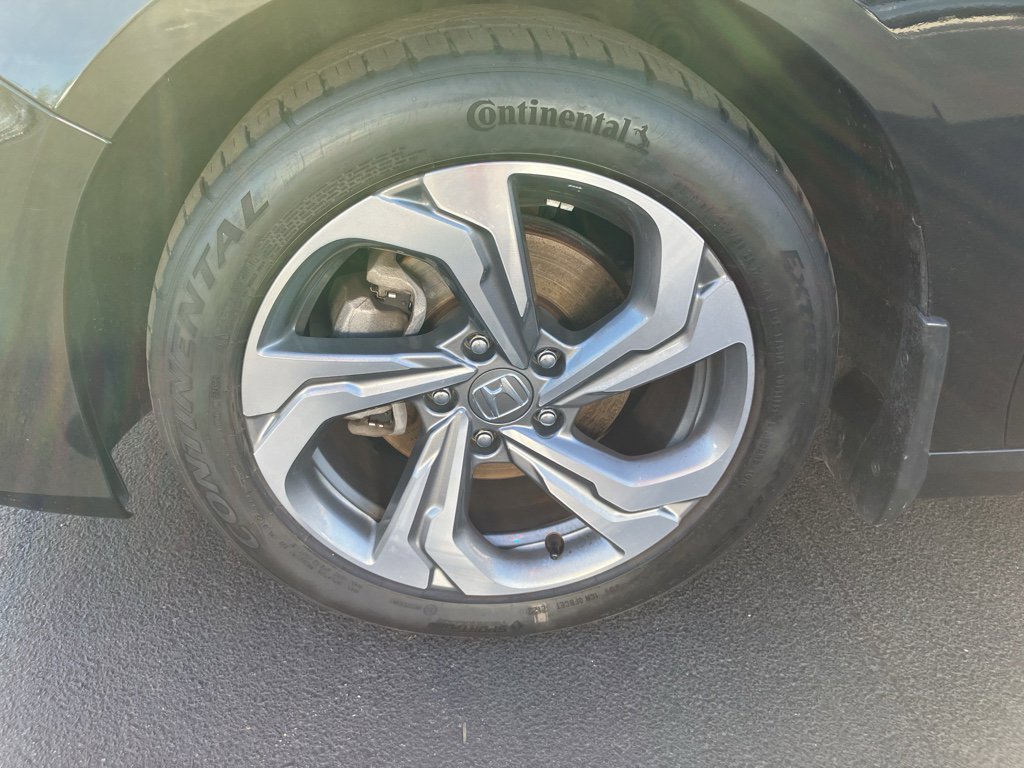 Used 2018 Honda Accord EX image 14