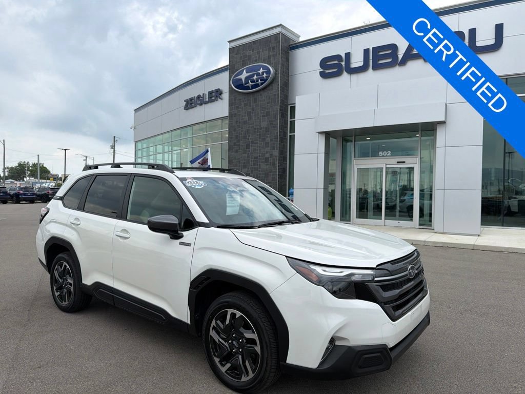 Certified 2025 Subaru Forester Premium AWD/4WD image 1