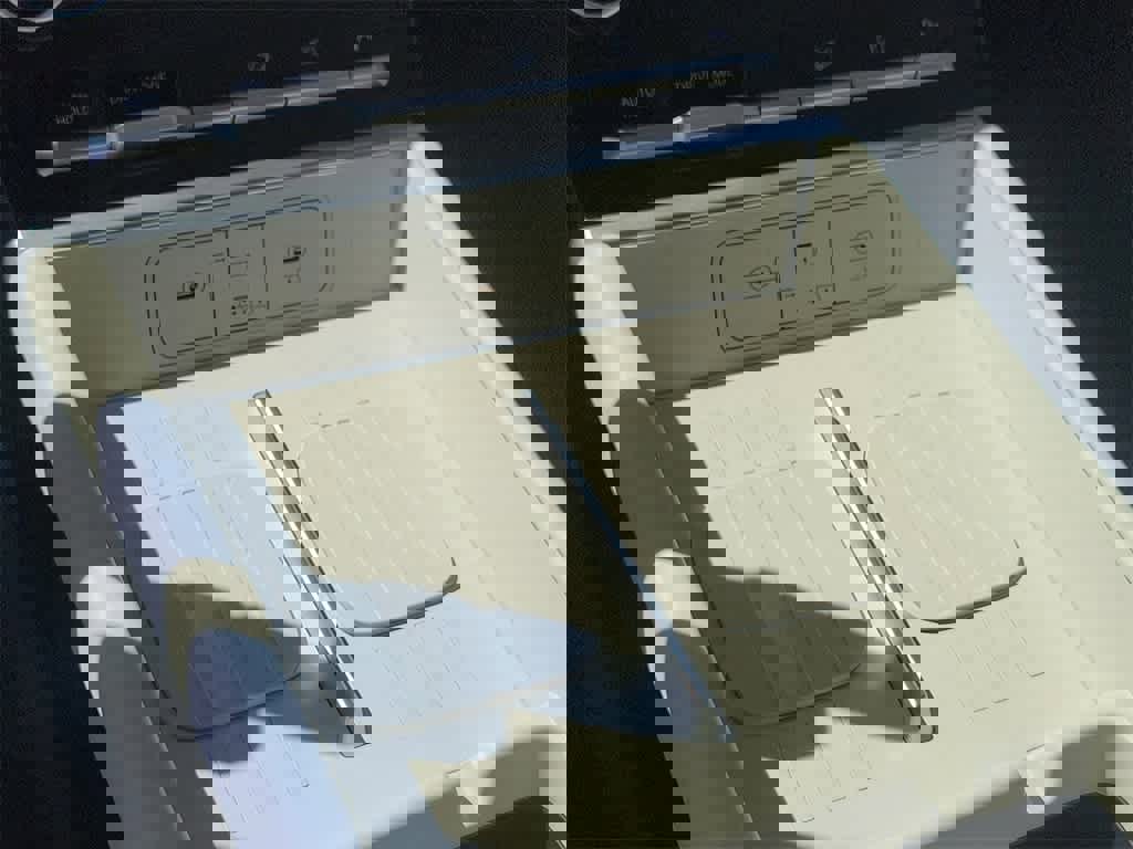 New 2026 Hyundai Santa Fe SE image 31