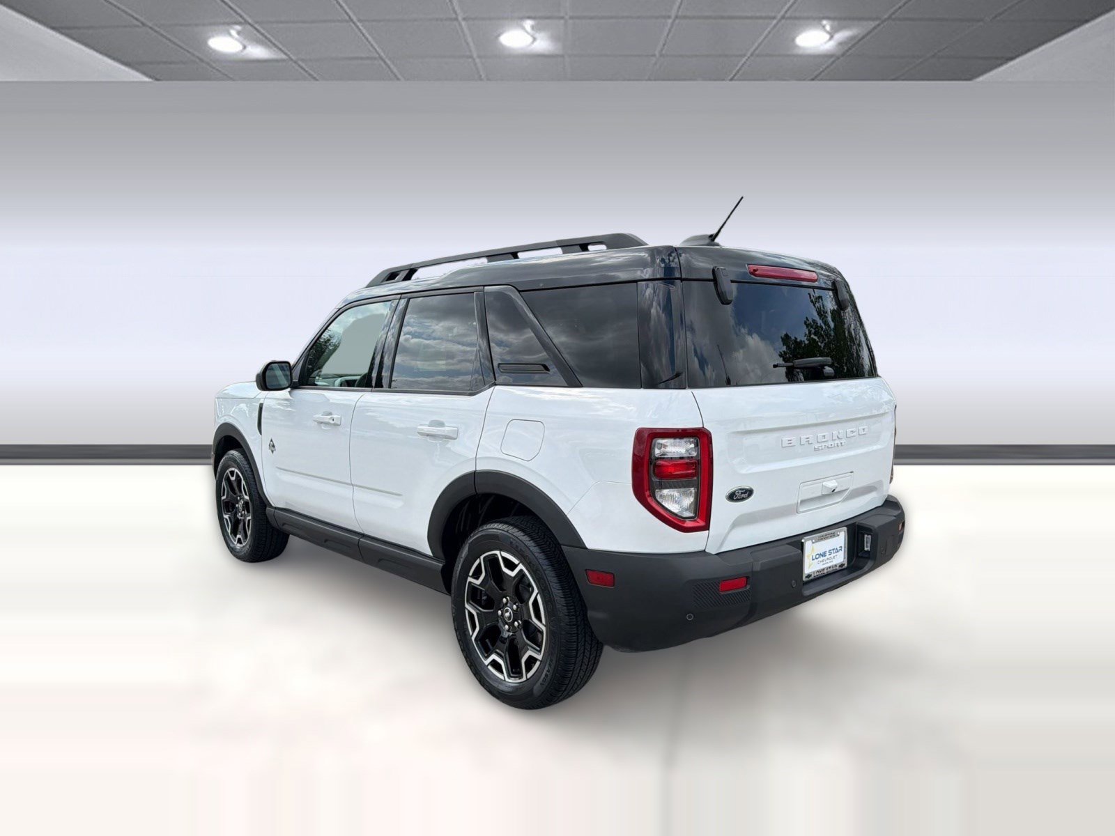 Used 2025 Ford Bronco Sport Outer Banks AWD/4WD image 3