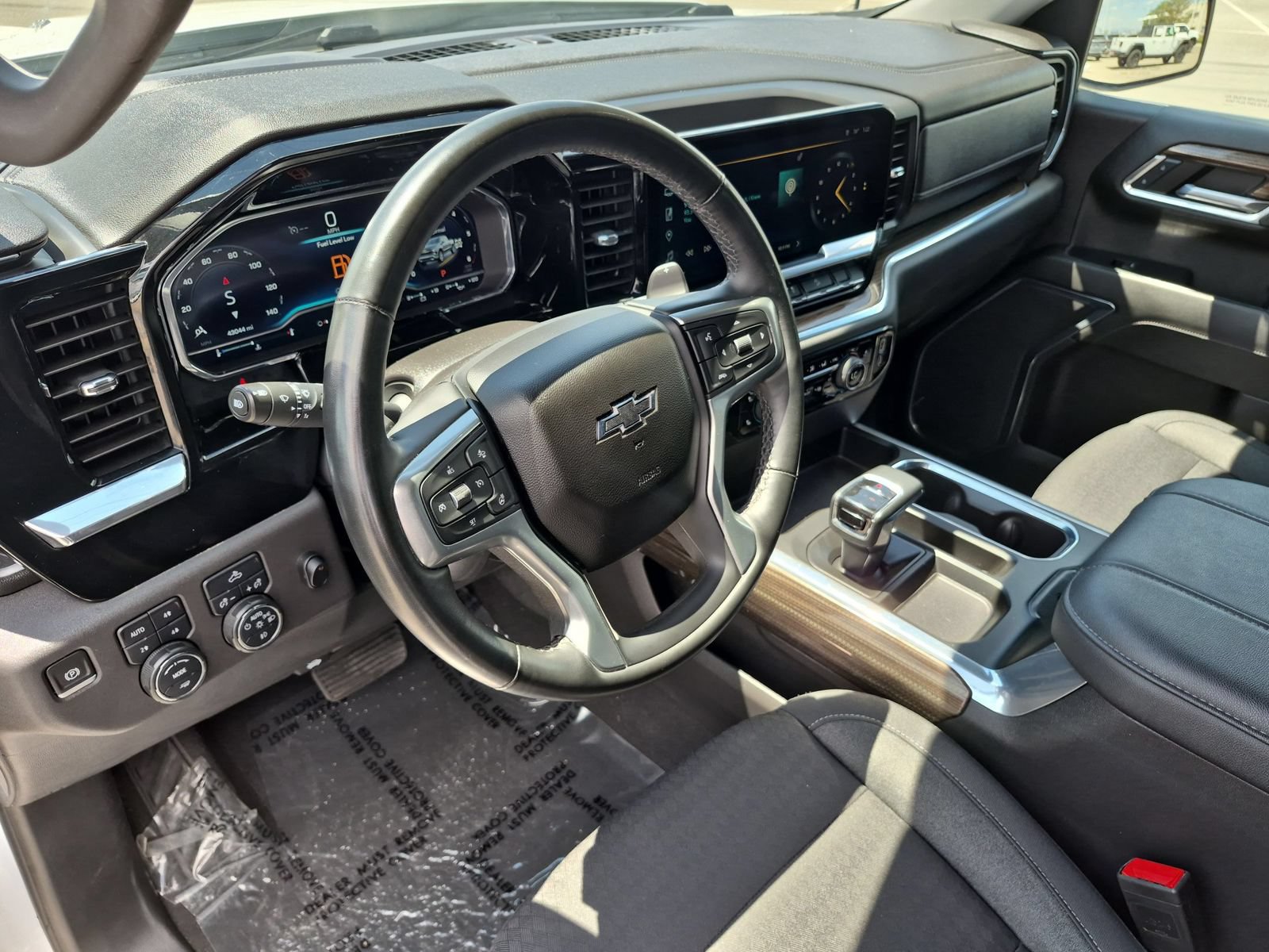 Used 2023 Chevrolet Silverado 1500 RST AWD/4WD image 13
