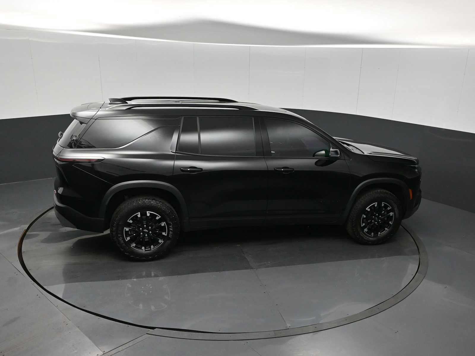 Used 2024 Chevrolet Traverse Z71 image 17