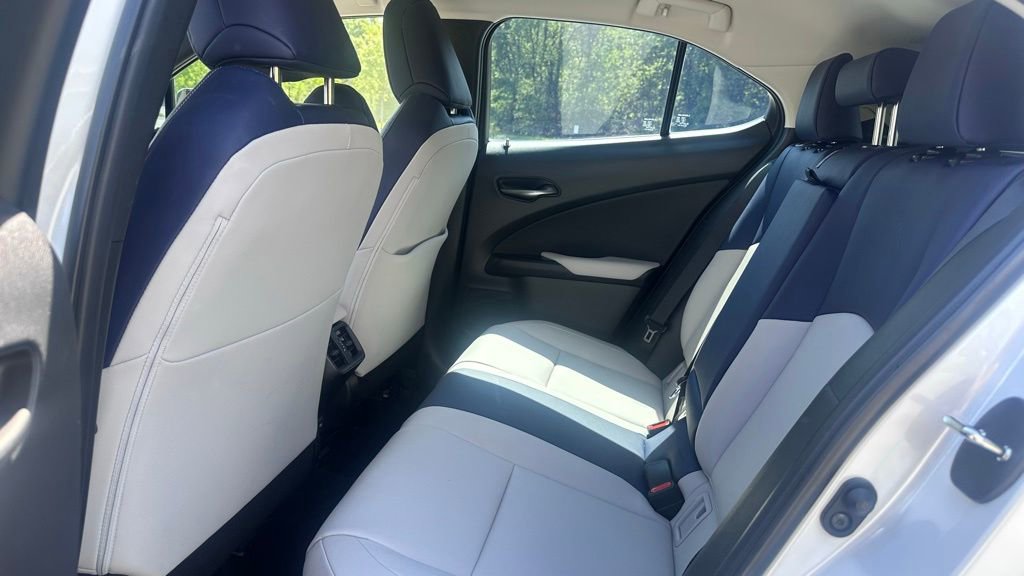 Used 2021 Lexus UX 250h w/ Premium Package AWD/4WD image 21