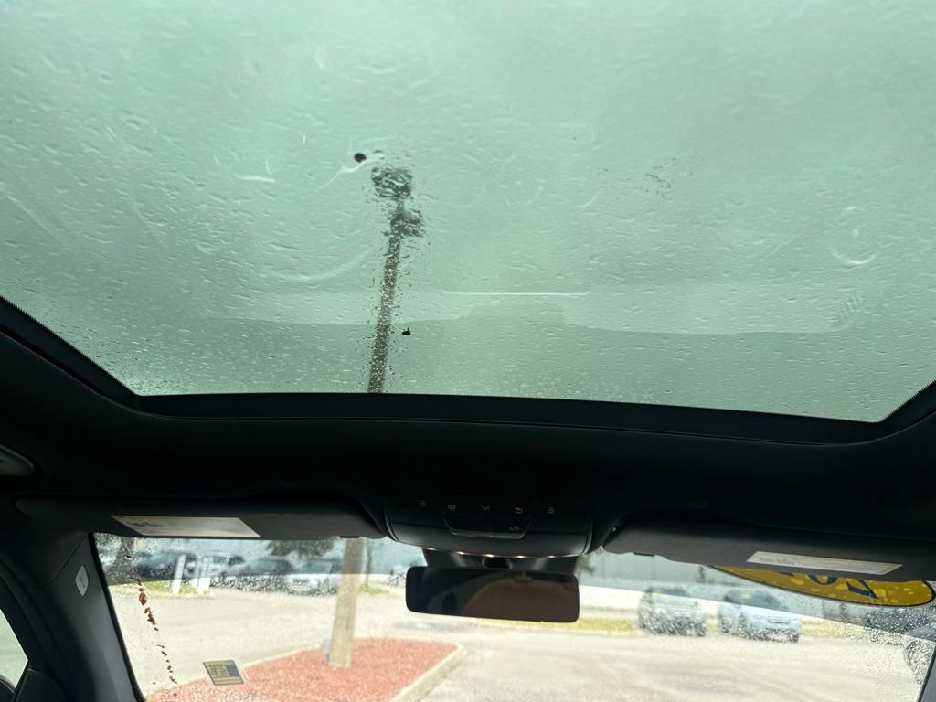 Used 2022 Mercedes-Benz GLC 300 4MATIC image 21