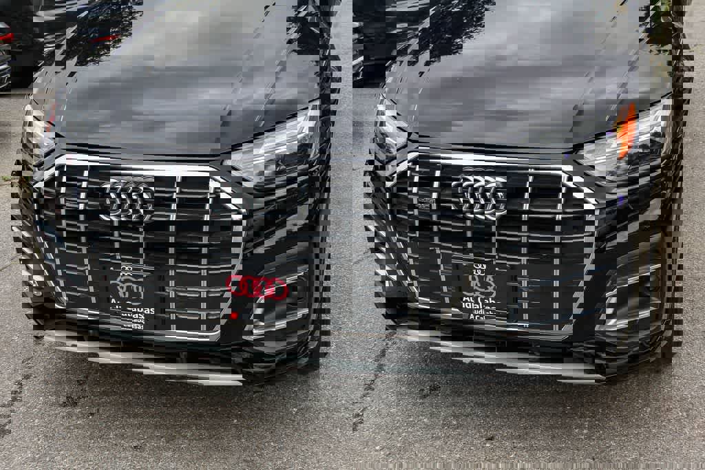 Used 2023 Audi Q5 2.0T Premium w/ Convenience Package image 8