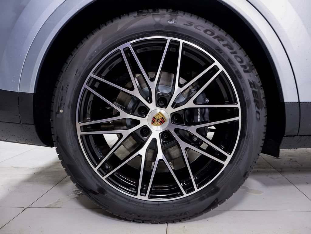 New 2026 Porsche Cayenne AWD/4WD image 24