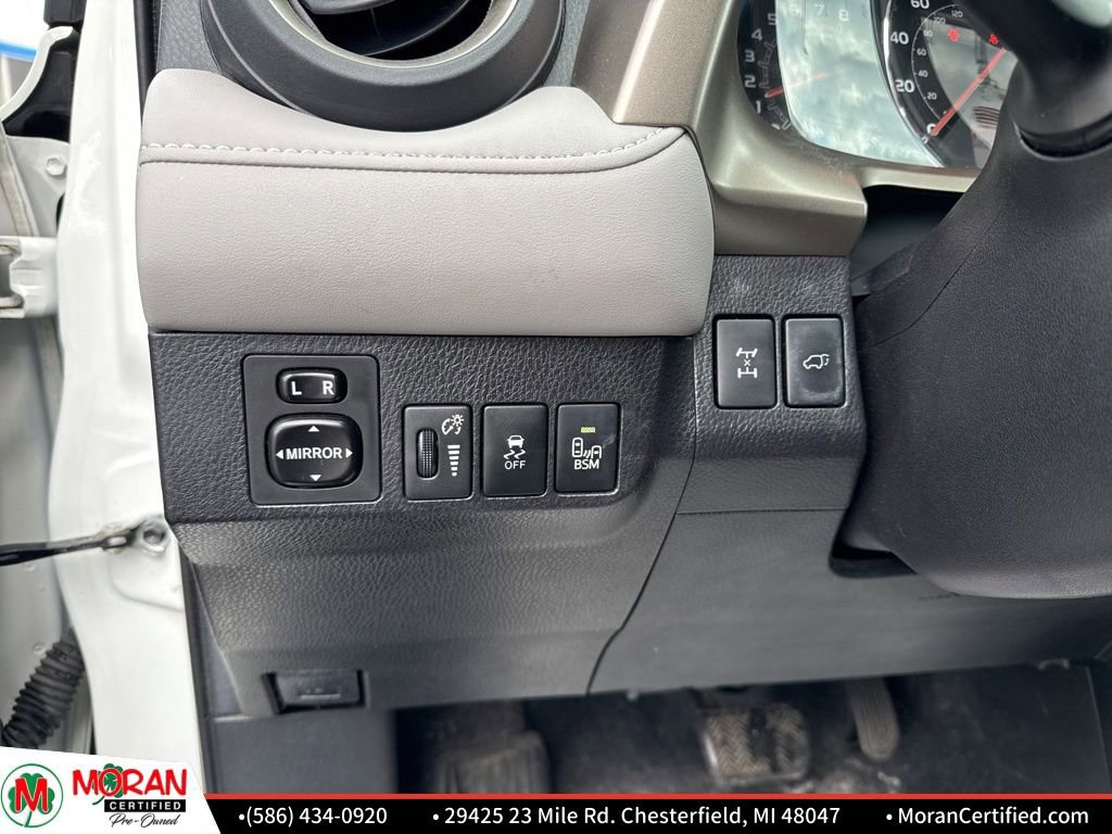 Used 2015 Toyota RAV4 Limited w/ Technology Package image 17