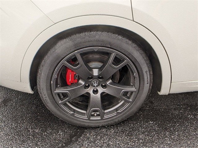 Used 2019 Maserati Levante S image 10