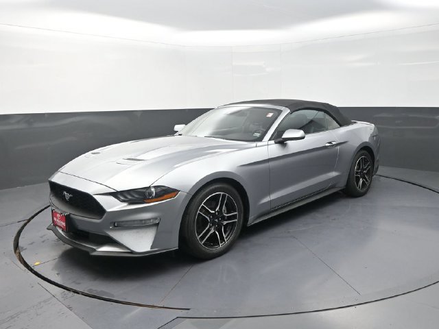 Used 2023 Ford Mustang Premium RWD image 3